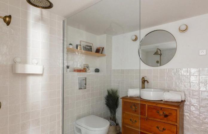 Appartement Authentique Situe En Plein Centre D'Antibes Luaran gambar